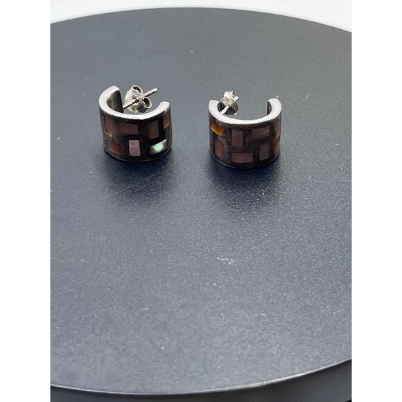 Vintage Sterling Silver 925 Inlaid Mother of Pearl Half Hoop Huggie Earrings - Picture 9 of 11